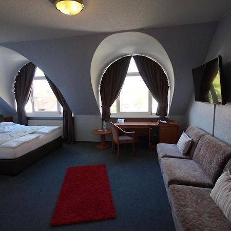 Hotel Bauschheimer Hof Rüsselsheim Kültér fotó