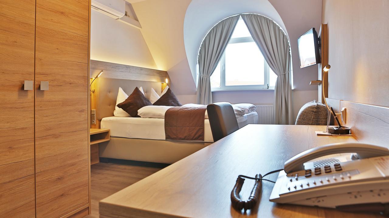 Hotel Bauschheimer Hof Rüsselsheim Kültér fotó