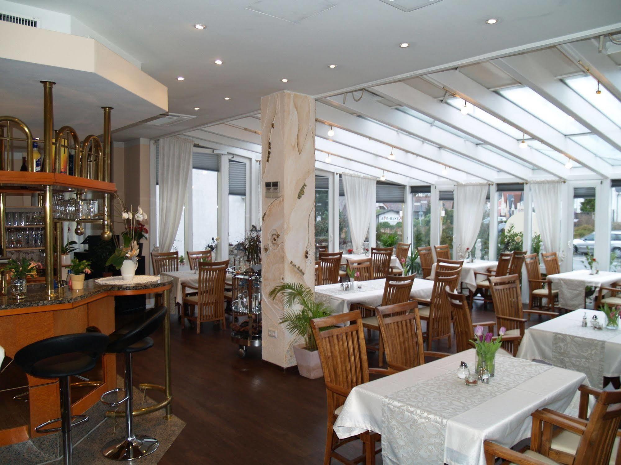 Hotel Bauschheimer Hof Rüsselsheim Kültér fotó